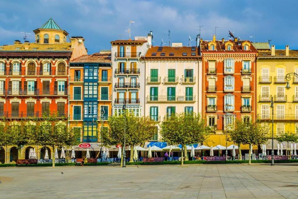 Acogedor Apartamento En El Corazon De Pamplona Exteriör bild