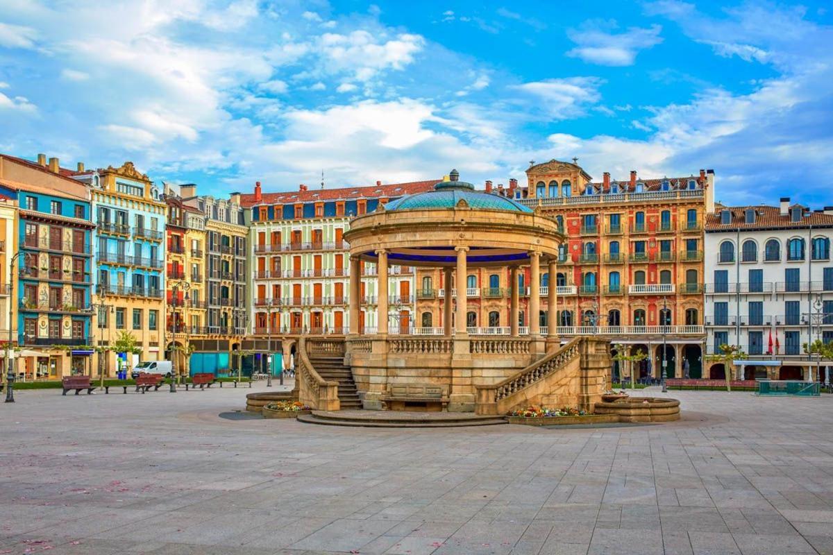 Acogedor Apartamento En El Corazon De Pamplona Exteriör bild